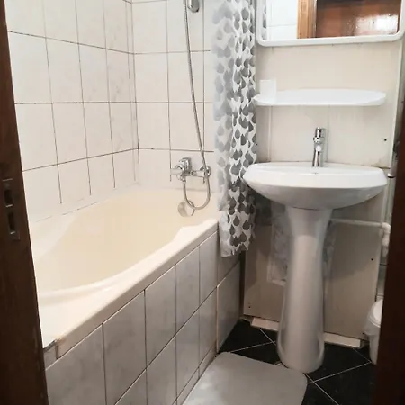 Apartament * 康斯坦察